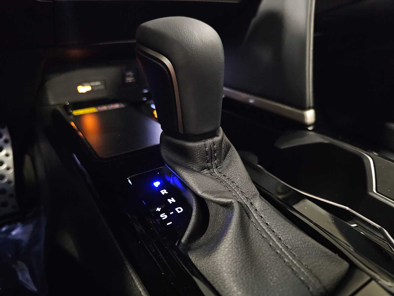 Thumbnail: 2025 Toyota Camry - 23