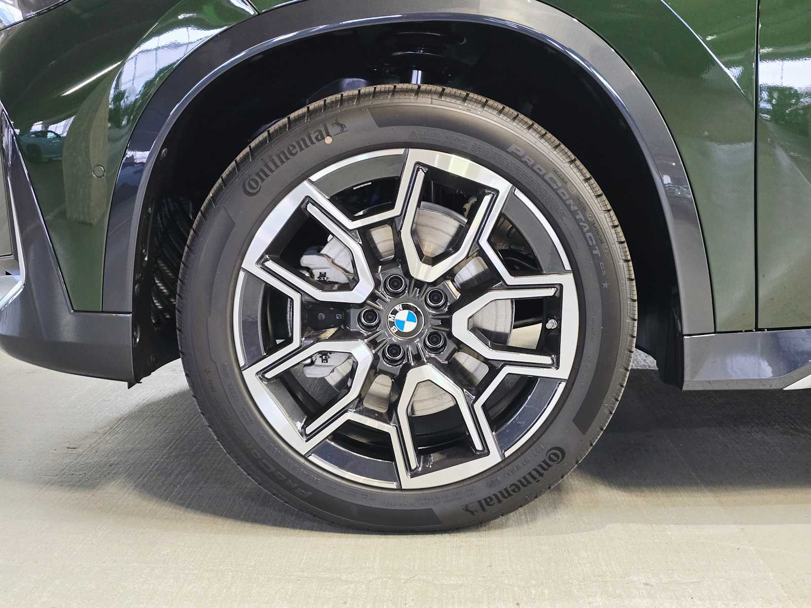 Thumbnail: 2025 BMW X1 - 8