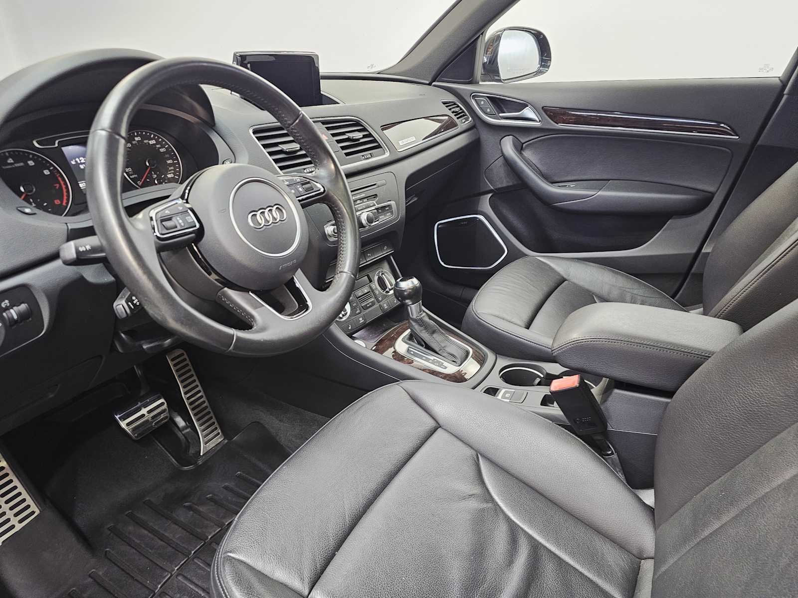 Thumbnail: 2015 Audi Q3 - 2