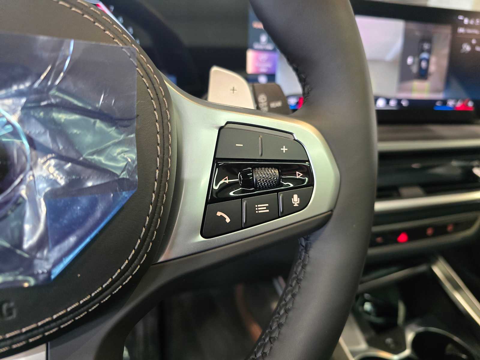 Thumbnail: 2026 BMW X7 - 18