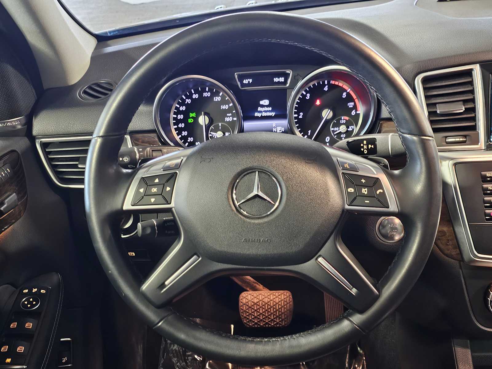 Thumbnail: 2014 Mercedes-Benz M-Class - 11