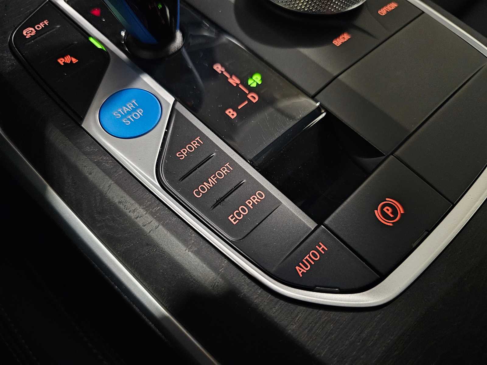 Thumbnail: 2023 BMW i4 - 23