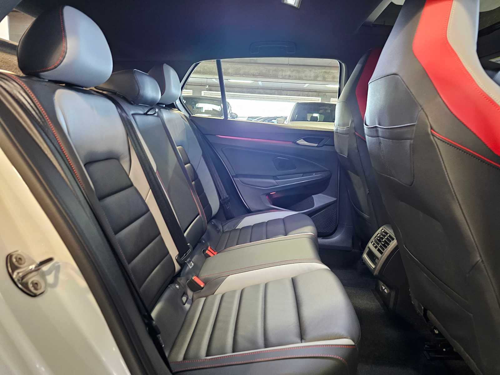 Thumbnail: 2024 Volkswagen Golf - 35