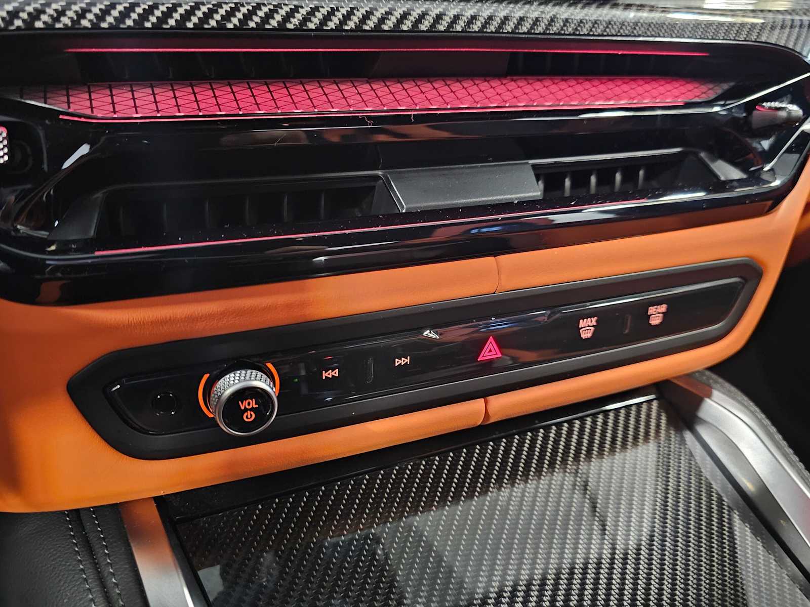 Thumbnail: 2025 BMW M3 - 16