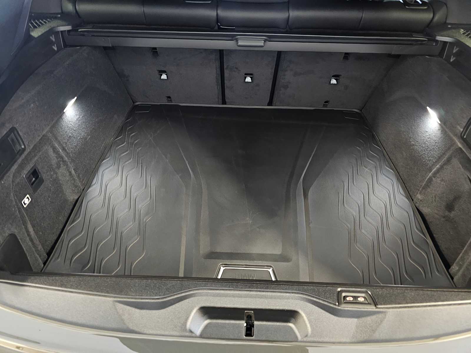 Thumbnail: 2026 BMW X5 - 44