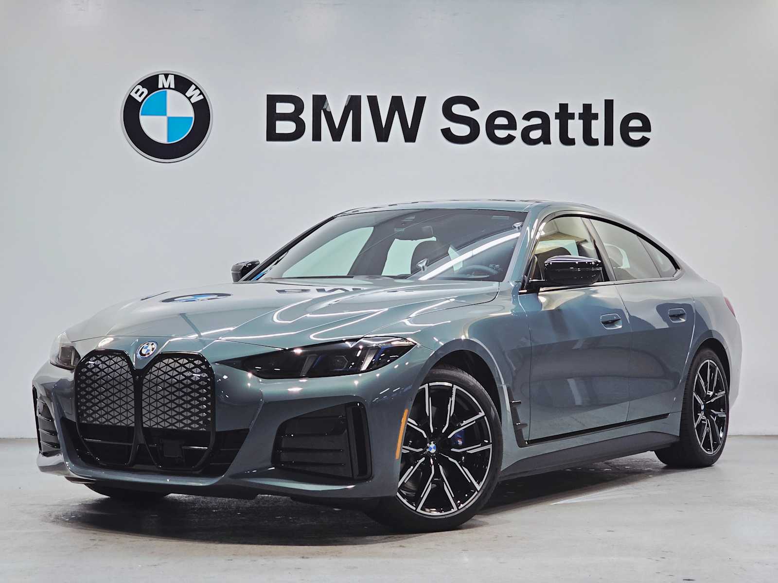 Thumbnail: 2025 BMW i4 - 1