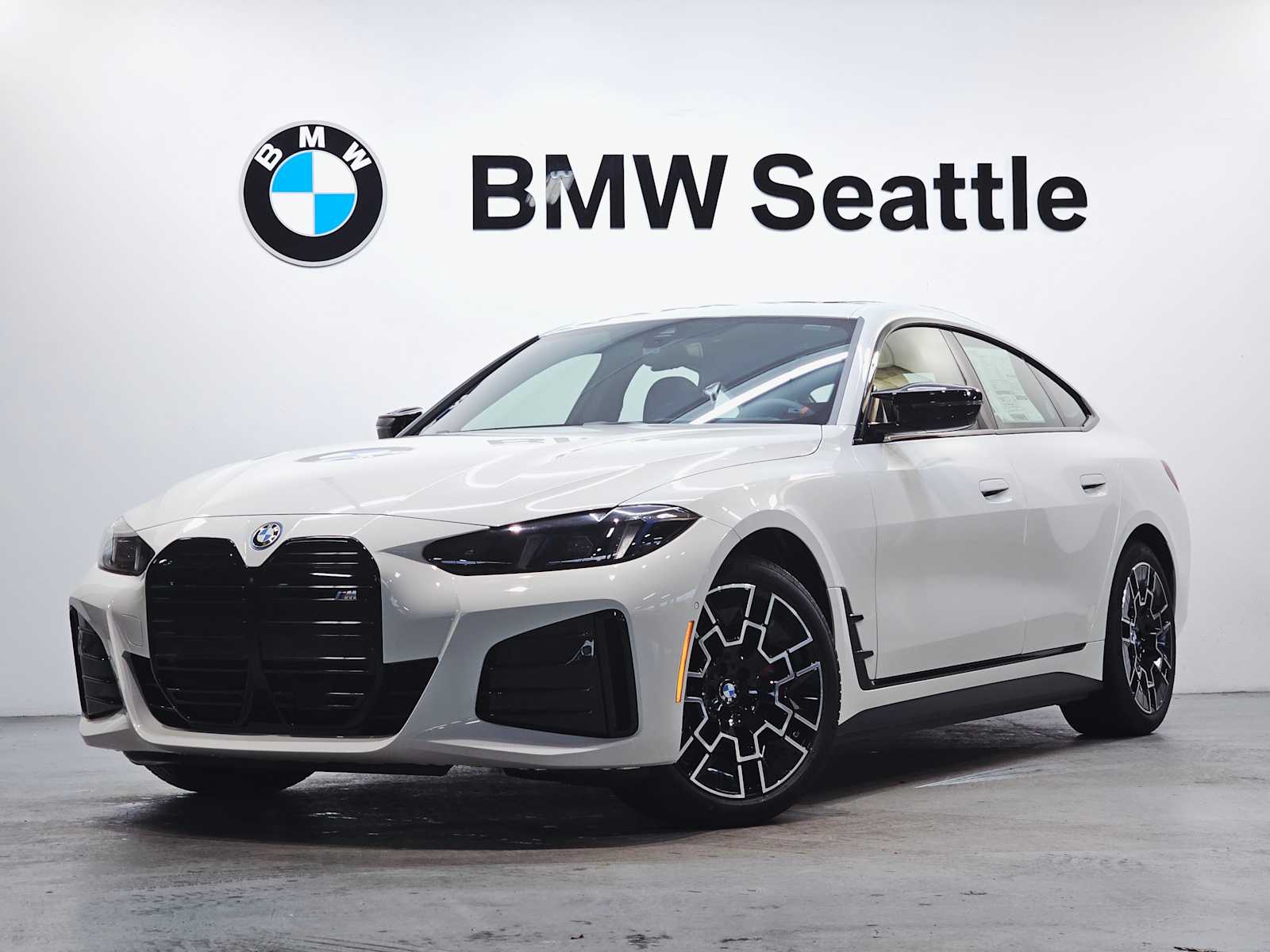 Thumbnail: 2025 BMW i4 - 1