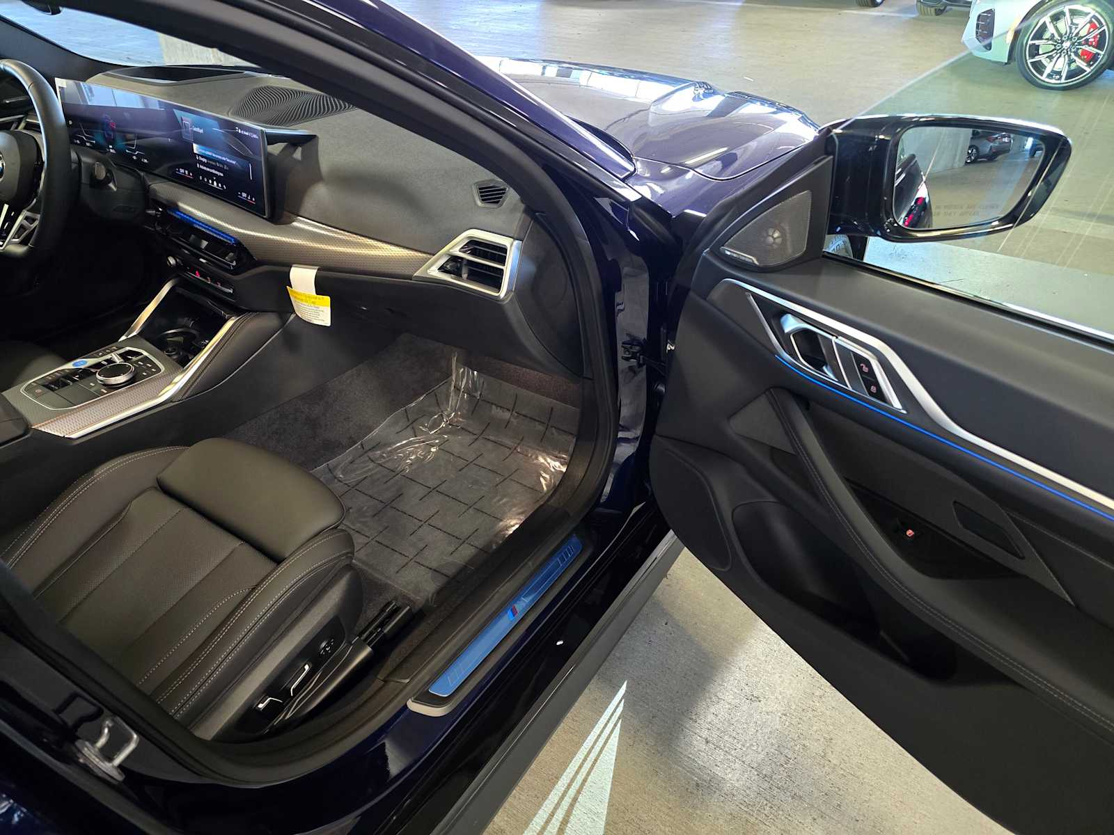 Thumbnail: 2026 BMW i4 - 34