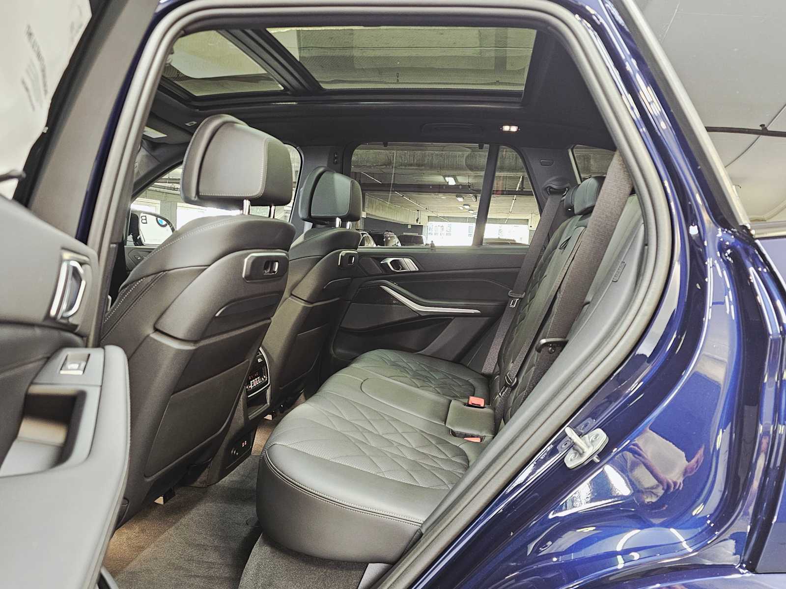 Thumbnail: 2026 BMW X5 - 25