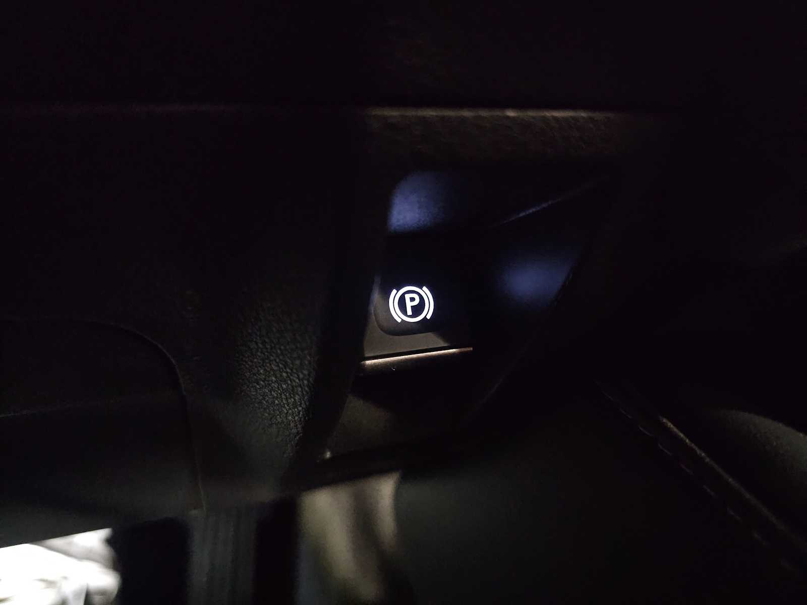 Thumbnail: 2023 Lexus ES - 20