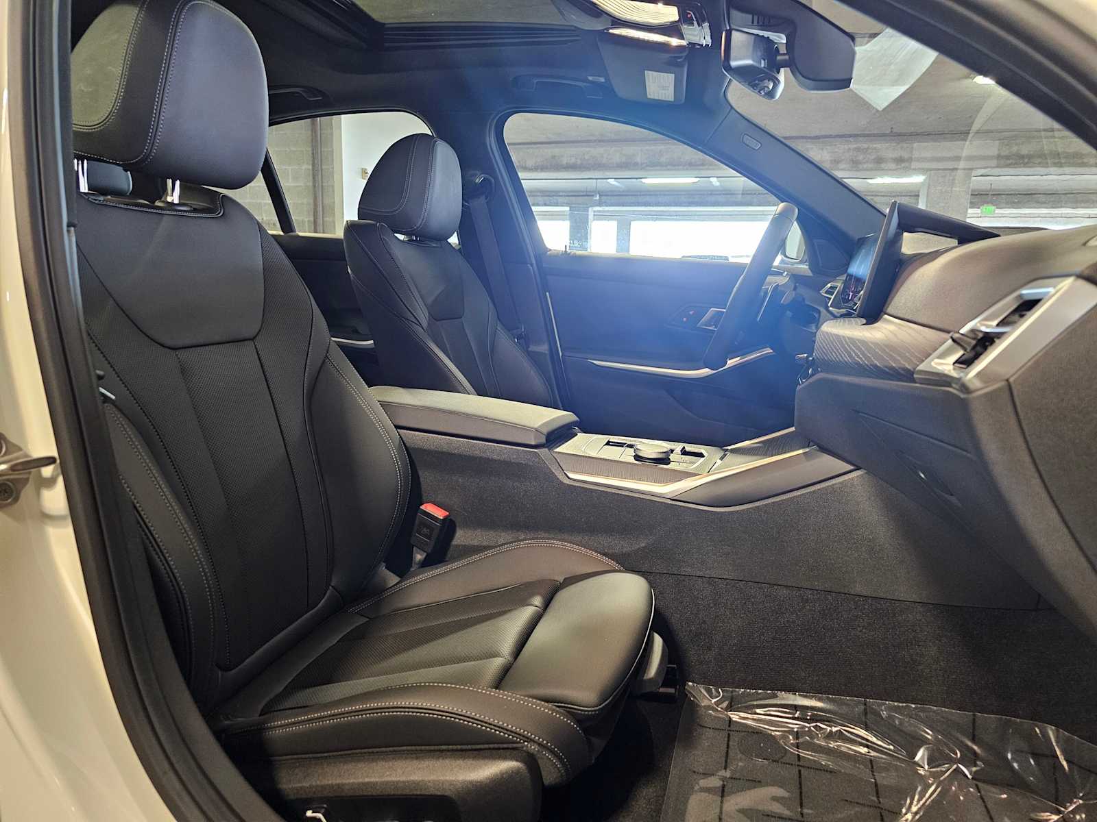 Thumbnail: 2025 BMW 3 Series - 40