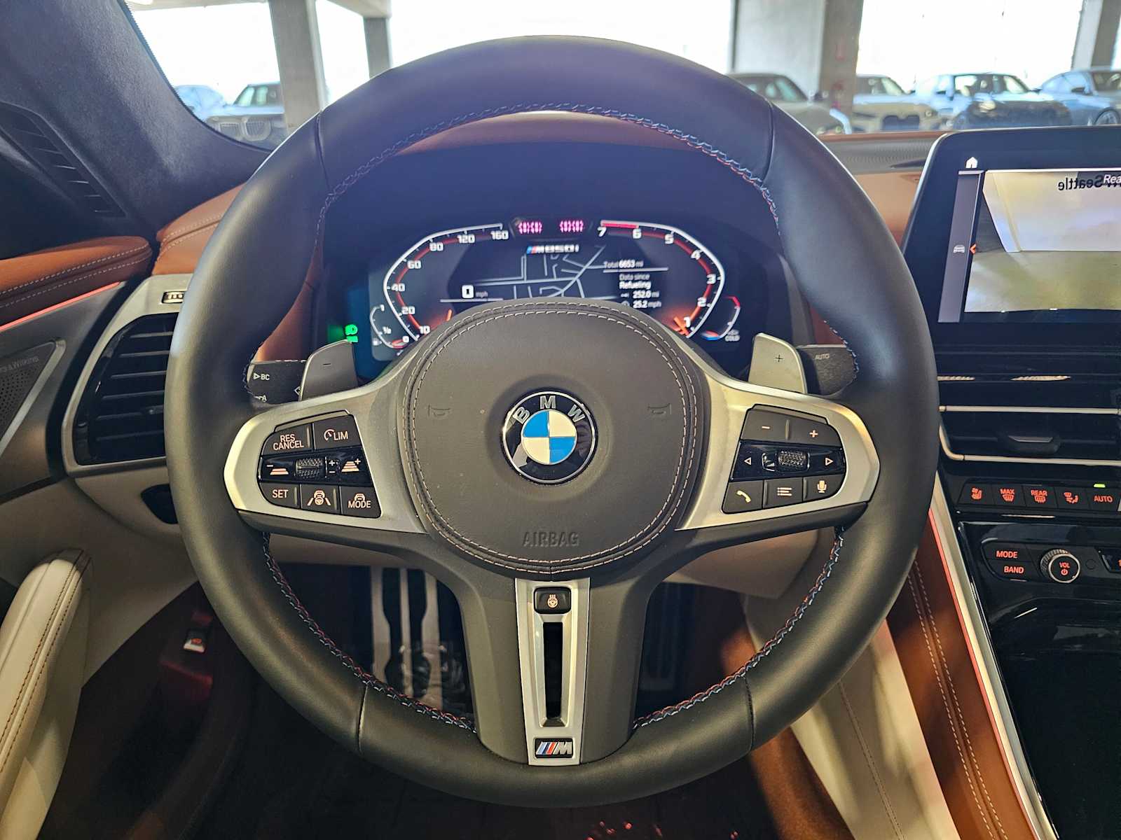 Thumbnail: 2025 BMW 8 Series - 11