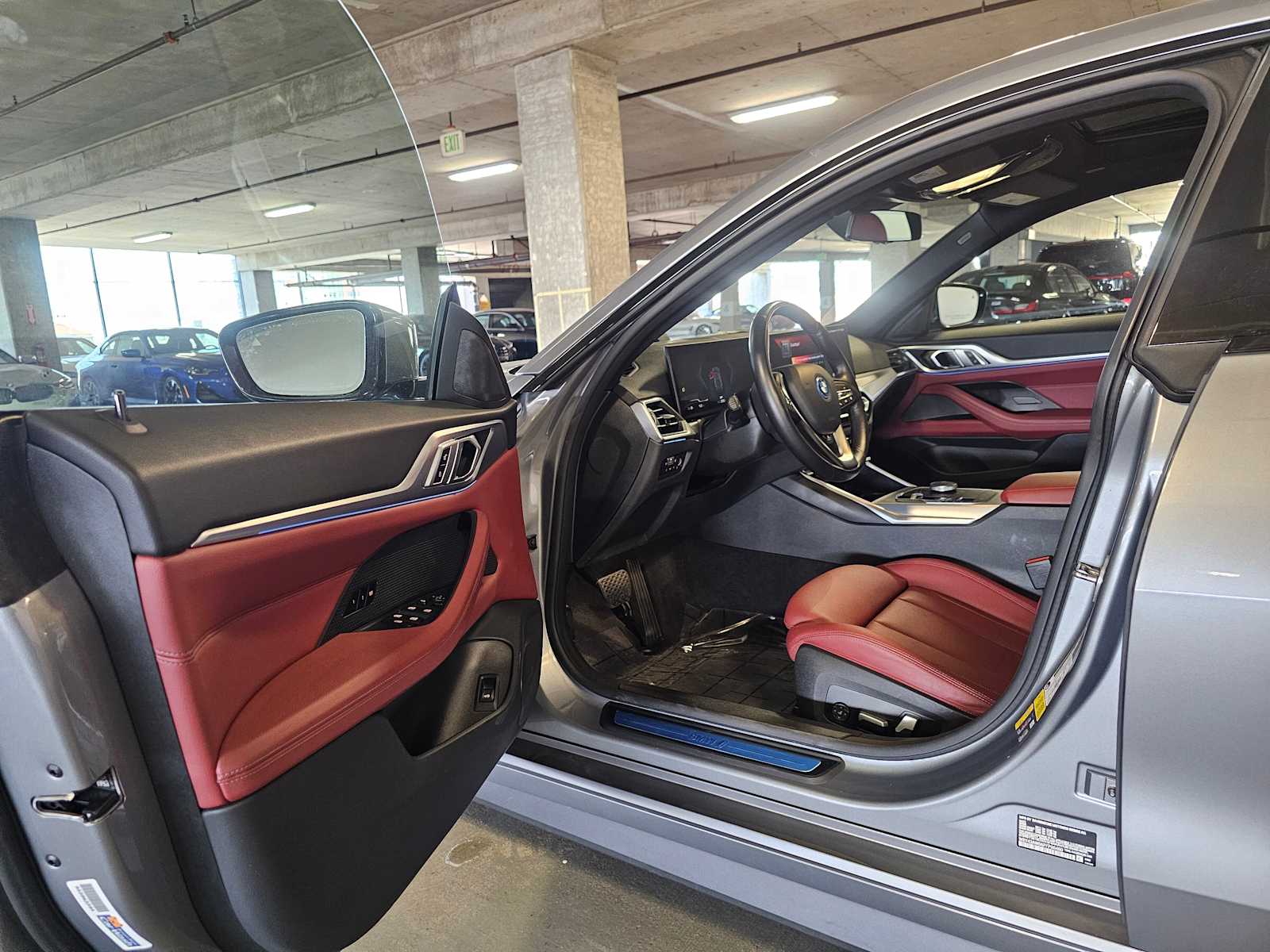 Thumbnail: 2023 BMW i4 - 32