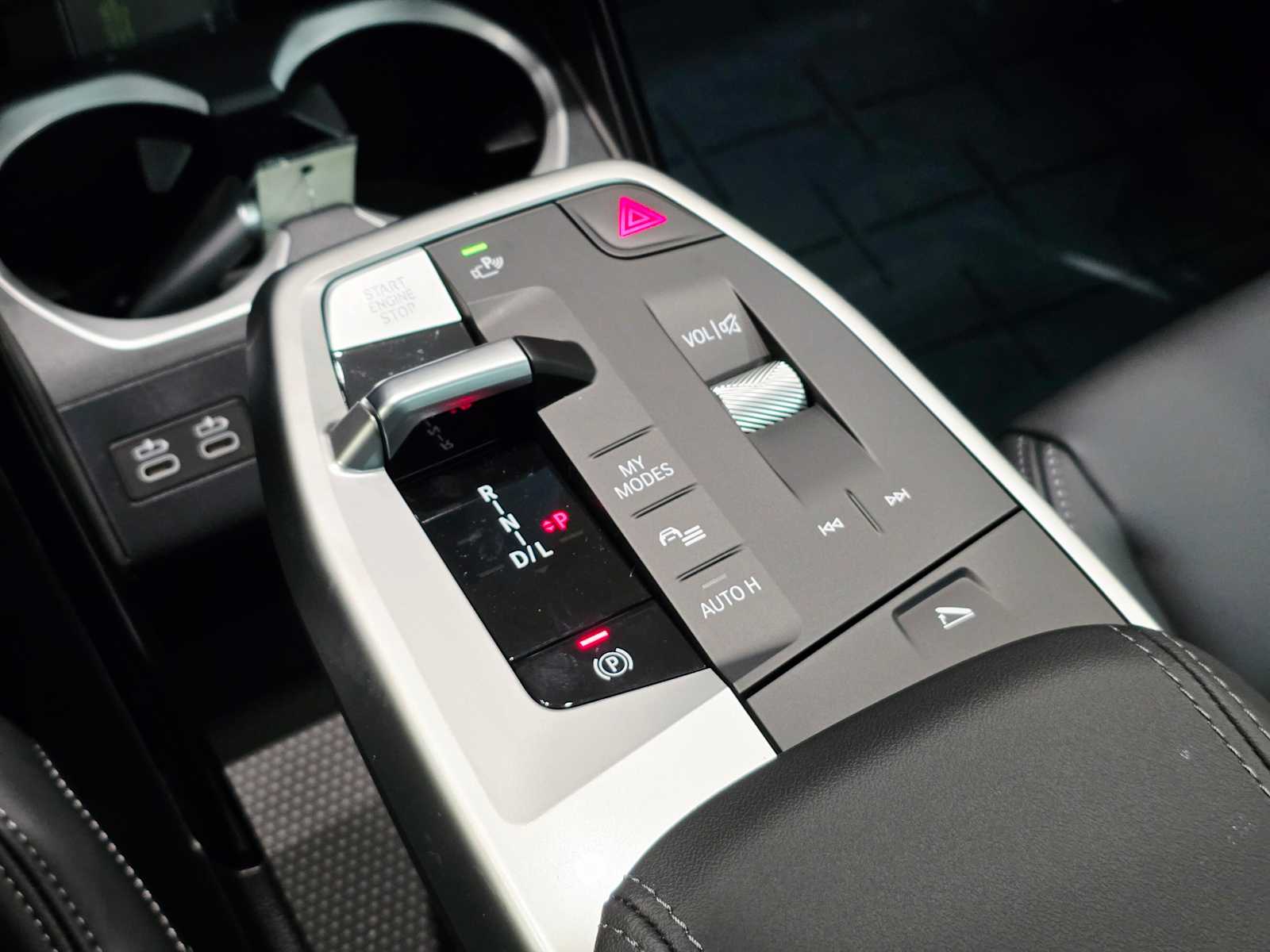 Thumbnail: 2026 BMW X1 - 16