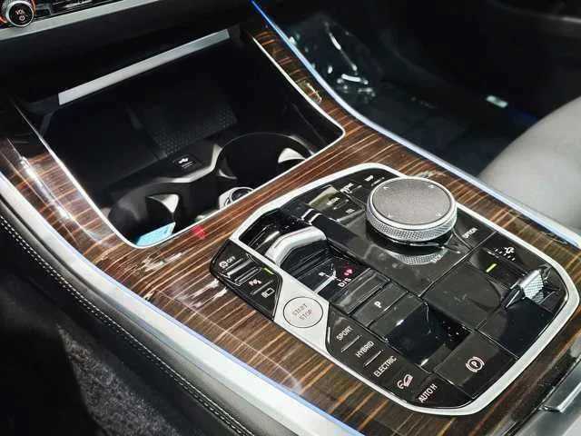 Thumbnail: 2025 BMW X5 - 17
