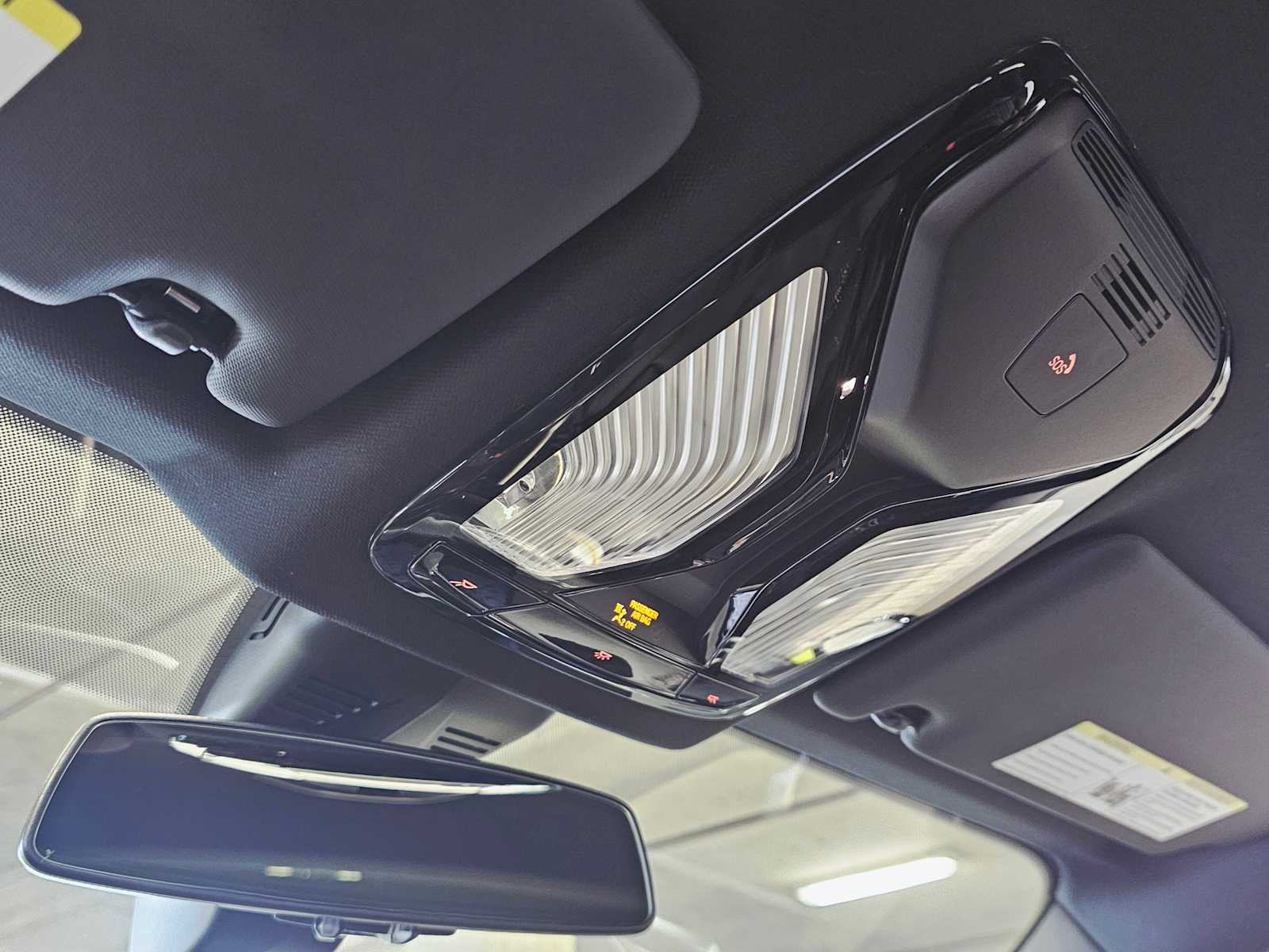 Thumbnail: 2025 BMW M2 - 21