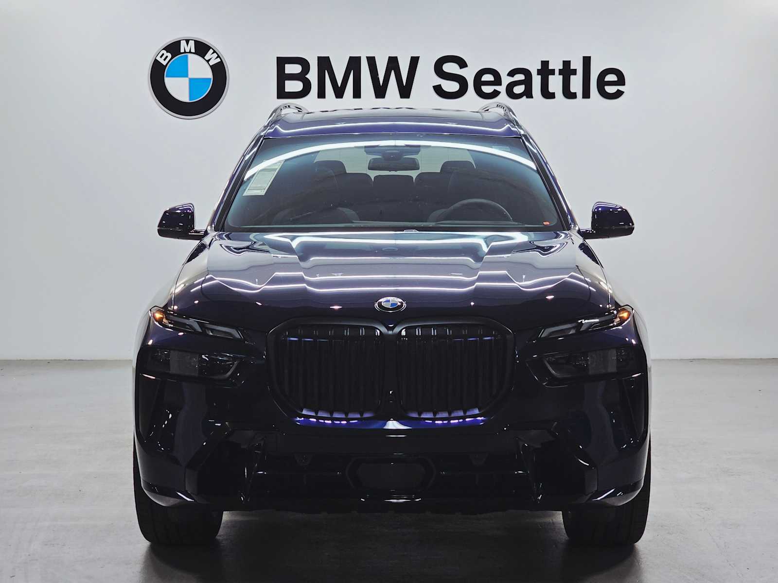 Thumbnail: 2026 BMW X7 - 6