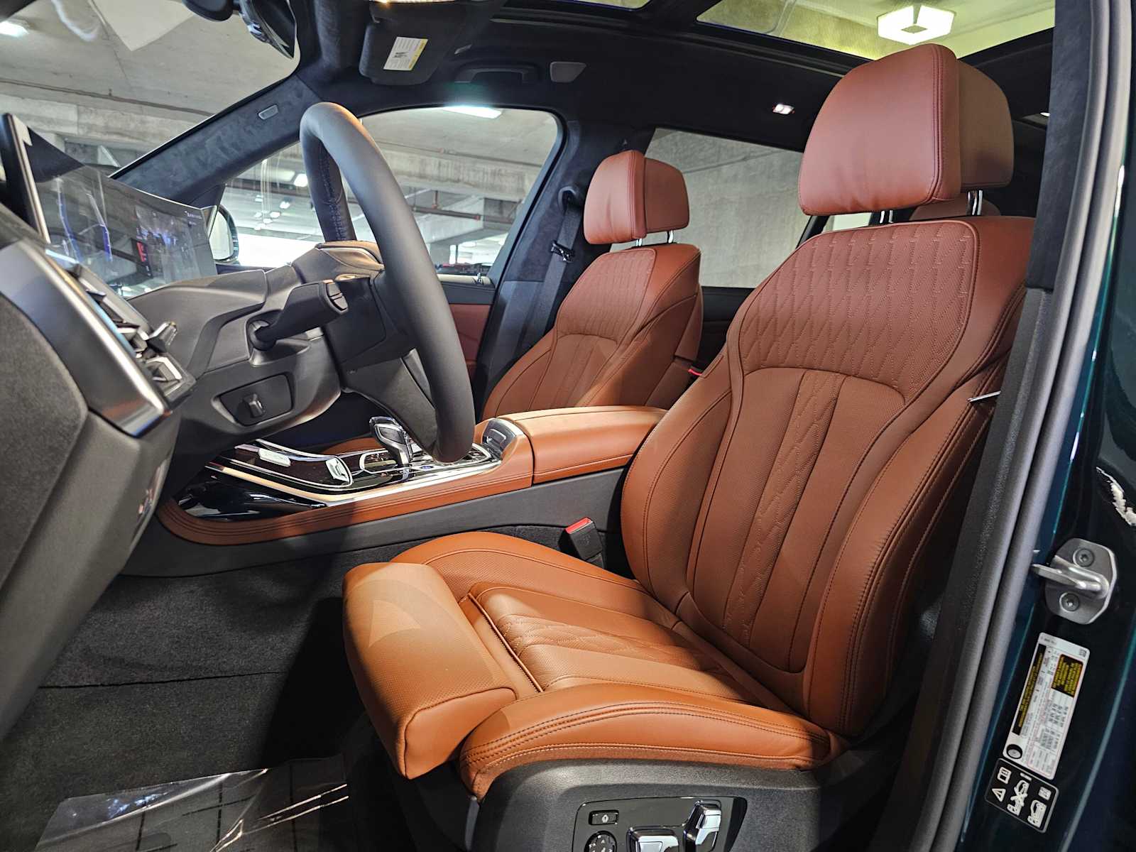 Thumbnail: 2026 BMW X7 - 33