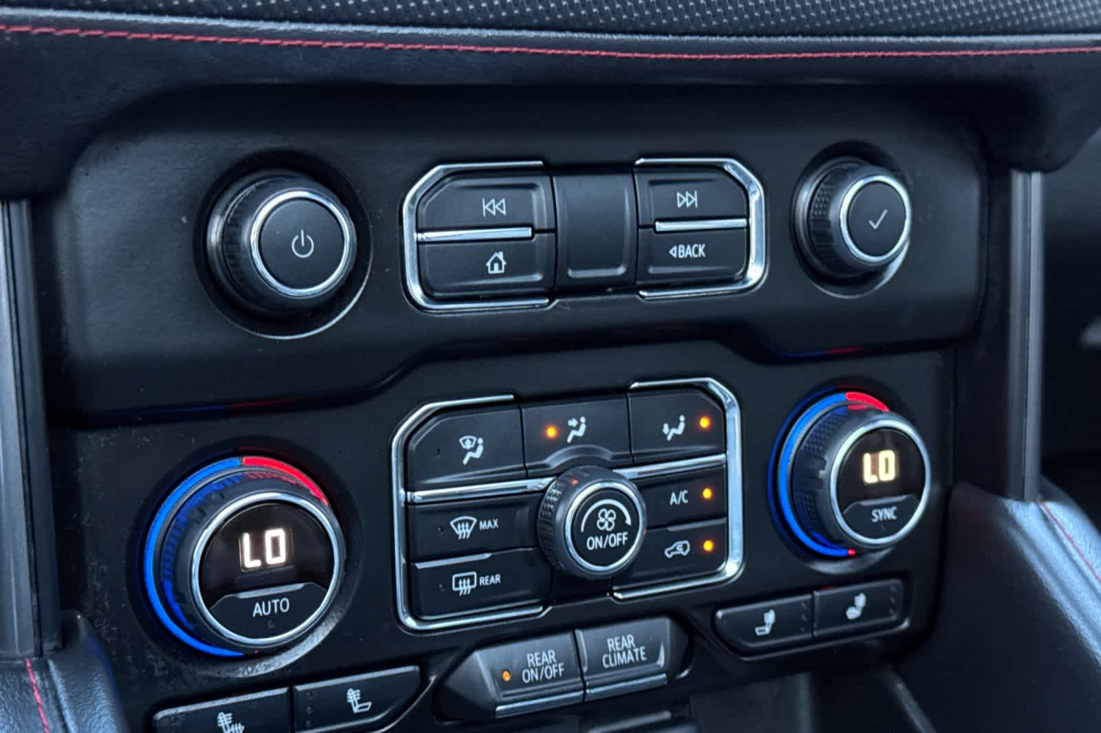 Thumbnail: 2023 Chevrolet Tahoe - 22