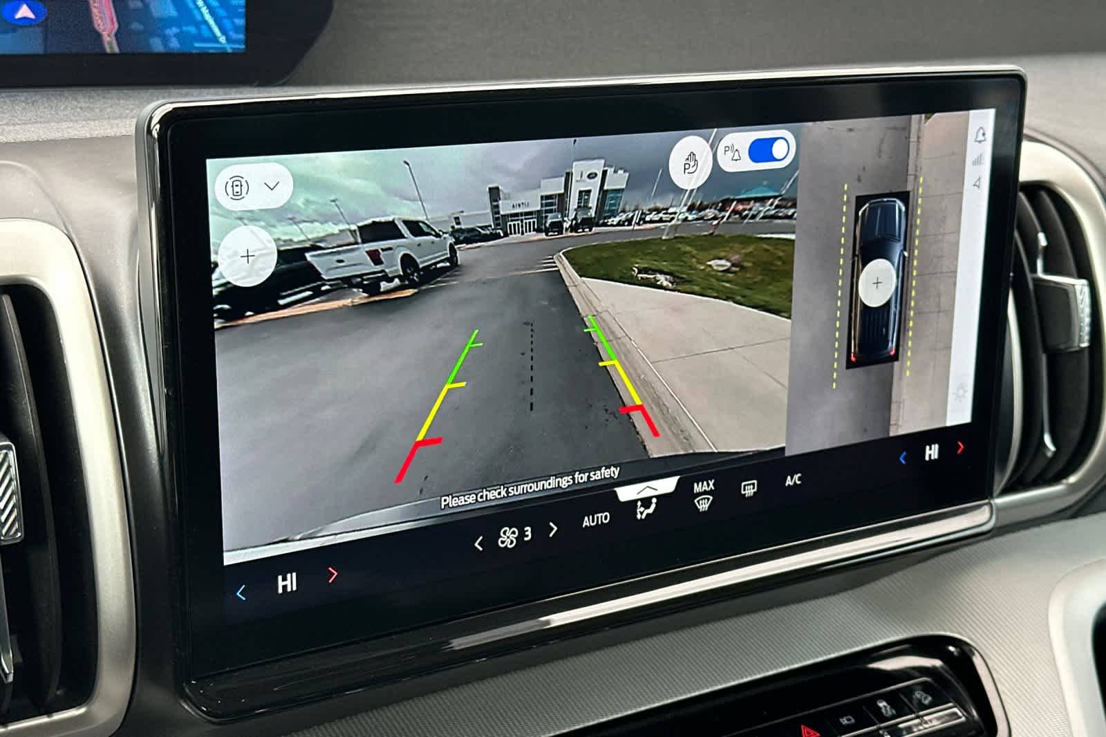 Thumbnail: 2025 Ford Expedition - 21