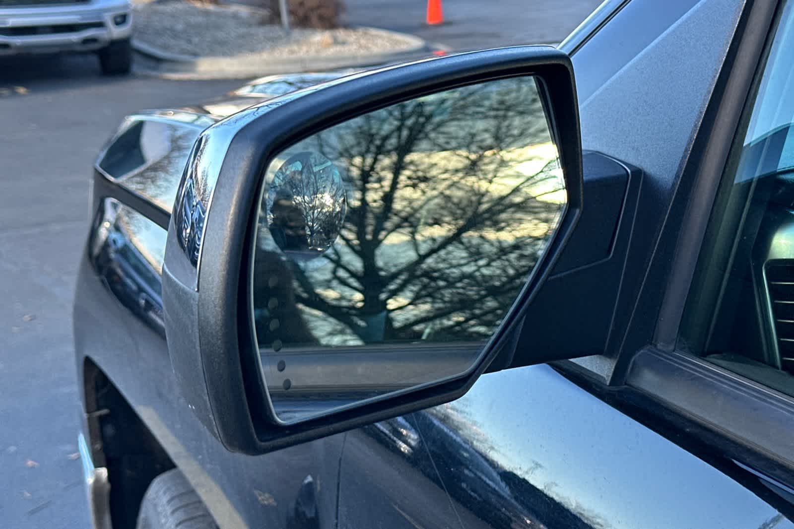 Thumbnail: 2014 Chevrolet Silverado 1500 - 8