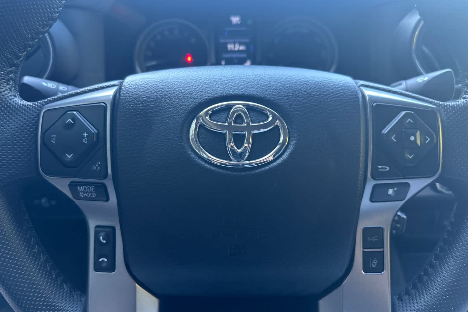 Thumbnail: 2022 Toyota Tacoma - 21