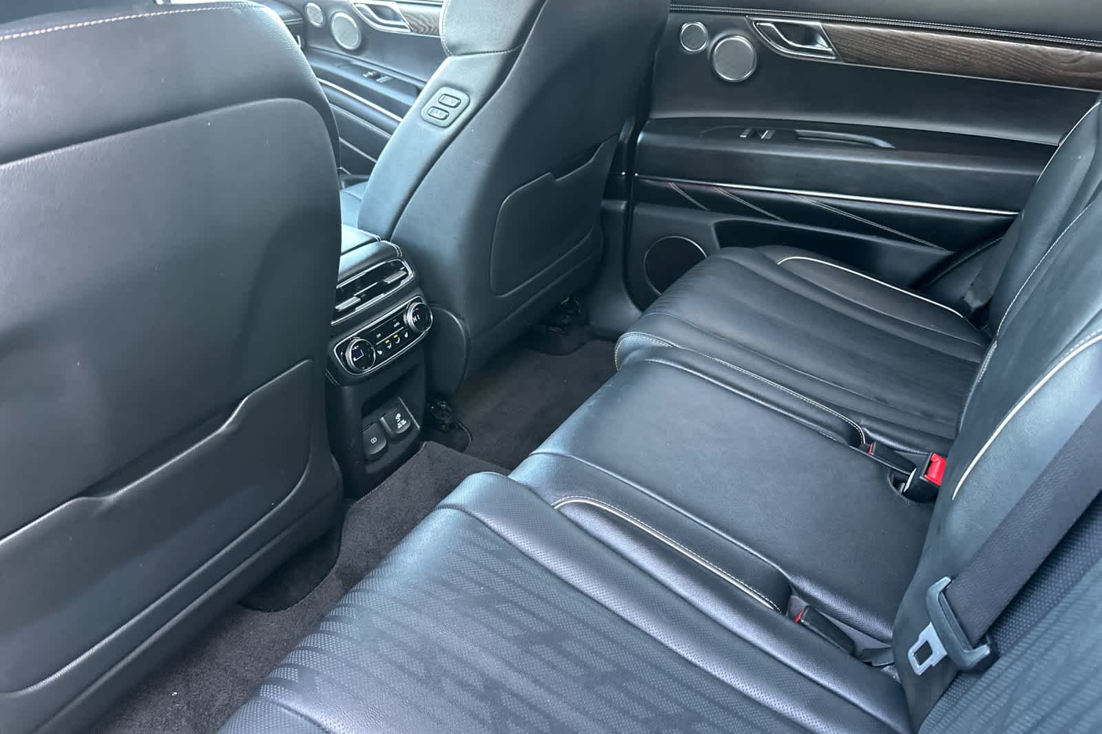 Thumbnail: 2021 Genesis GV80 - 4