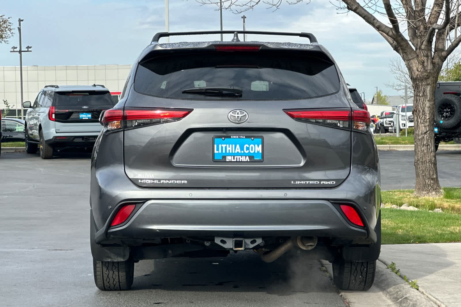 Thumbnail: 2020 Toyota Highlander - 7