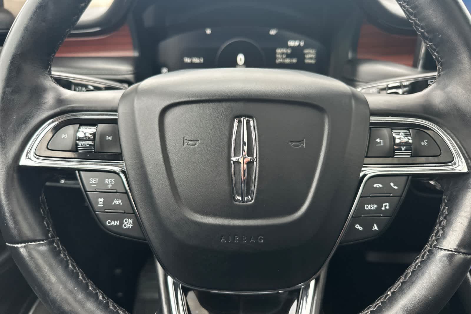 Thumbnail: 2023 Lincoln Nautilus - 24