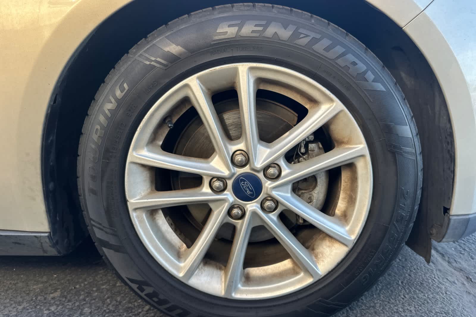 Thumbnail: 2015 Ford Focus - 7