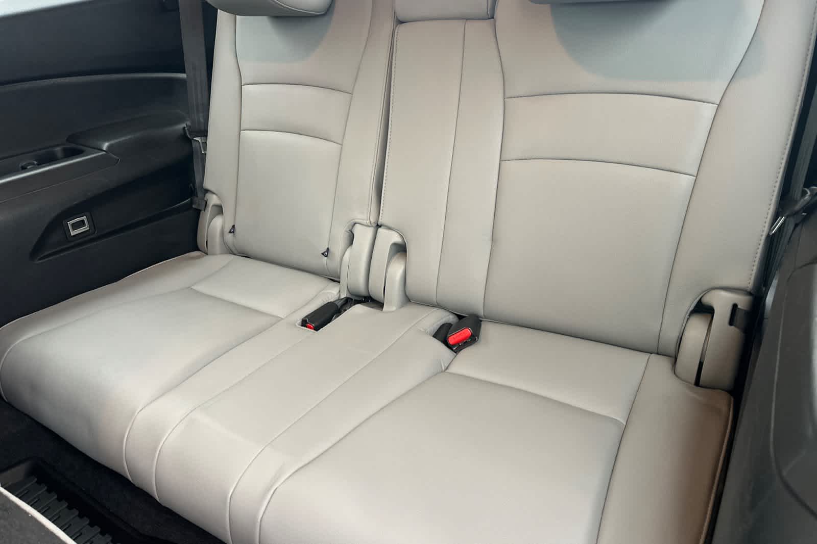 Thumbnail: 2019 Honda Pilot - 15