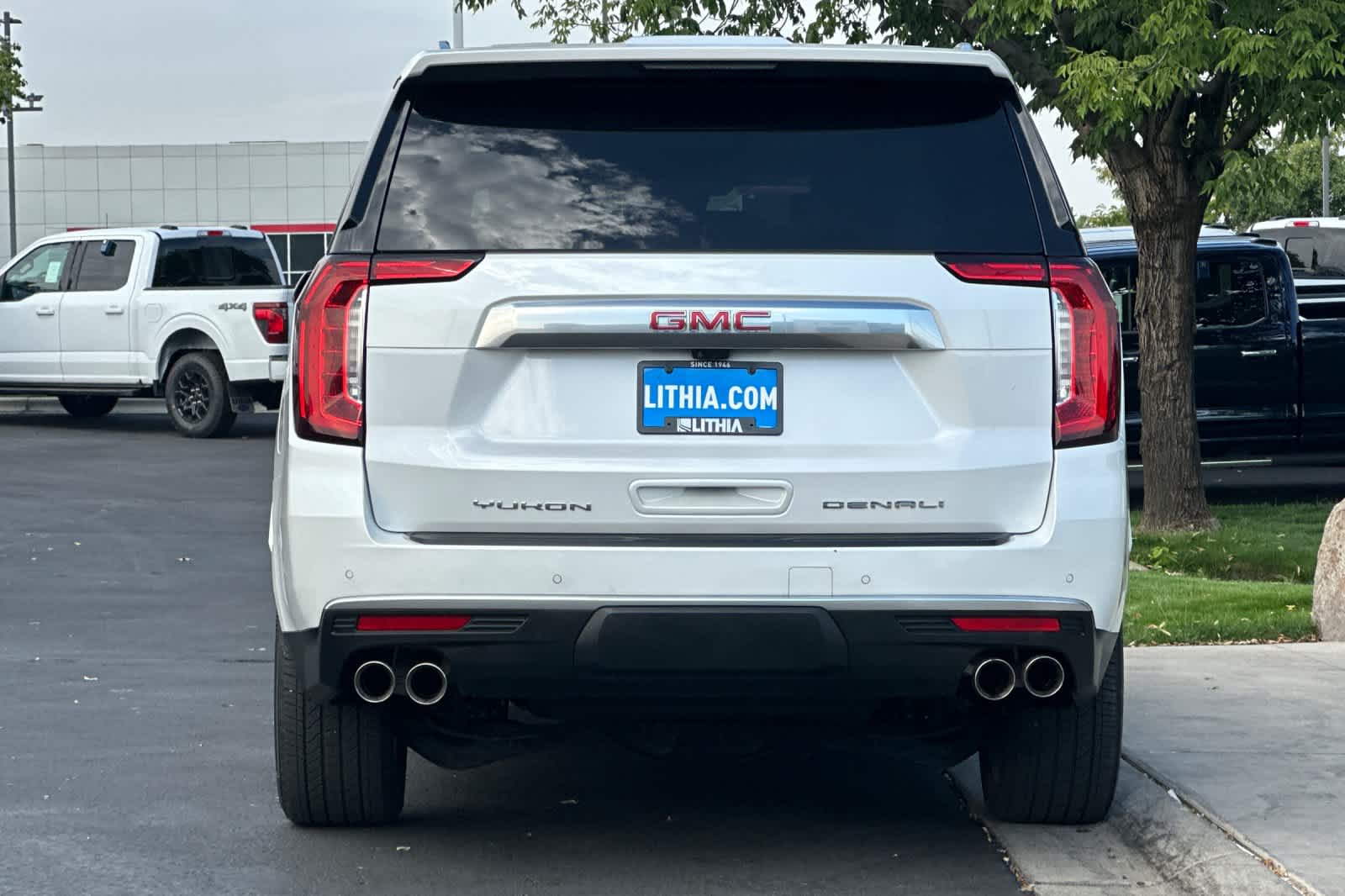 Thumbnail: 2024 GMC Yukon XL - 7