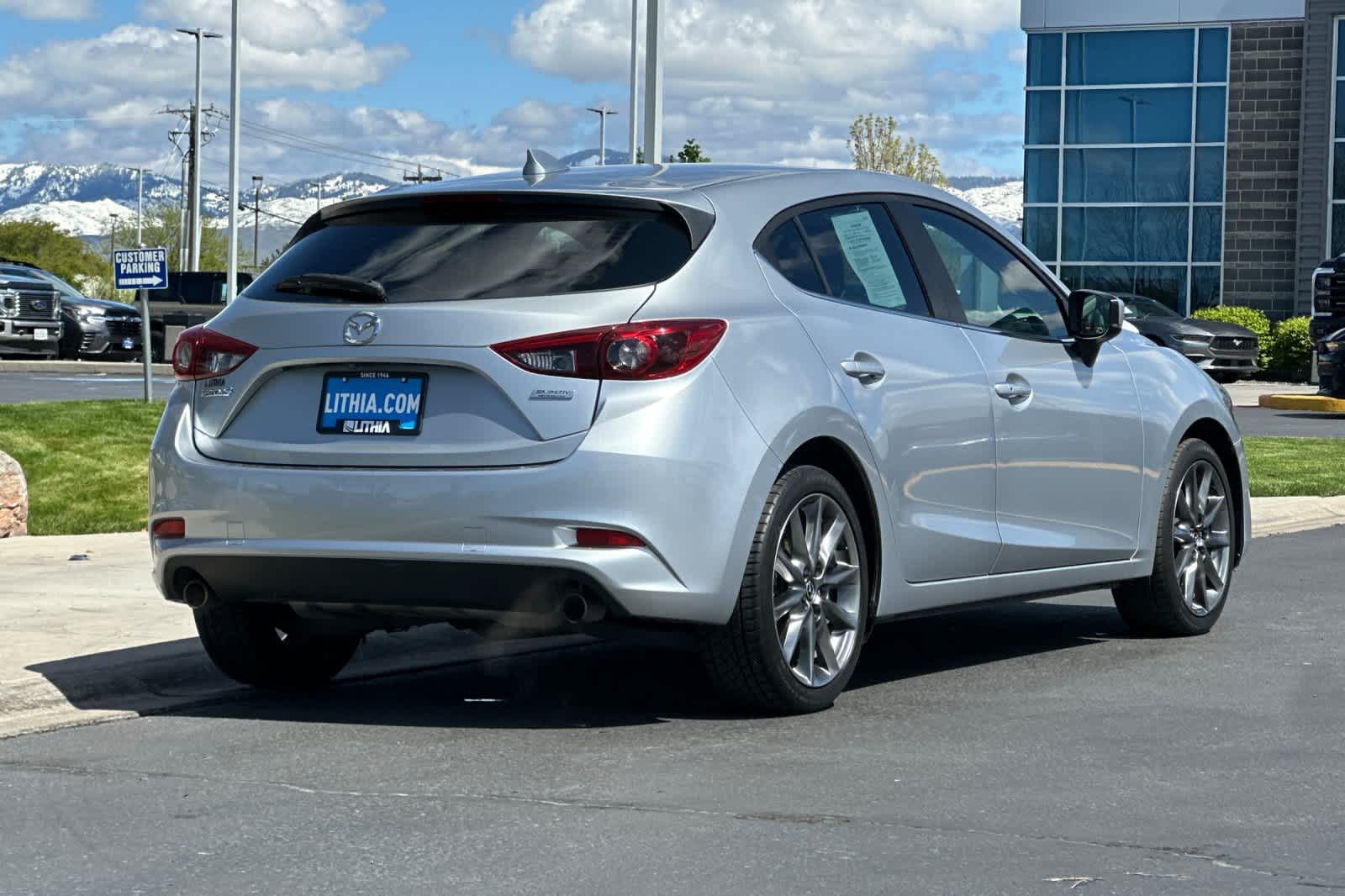 Thumbnail: 2018 Mazda Mazda3 - 2