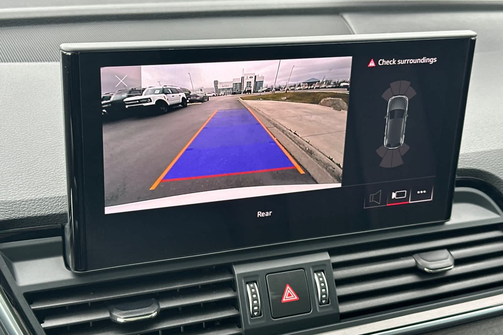 Thumbnail: 2023 Audi Q5 - 19