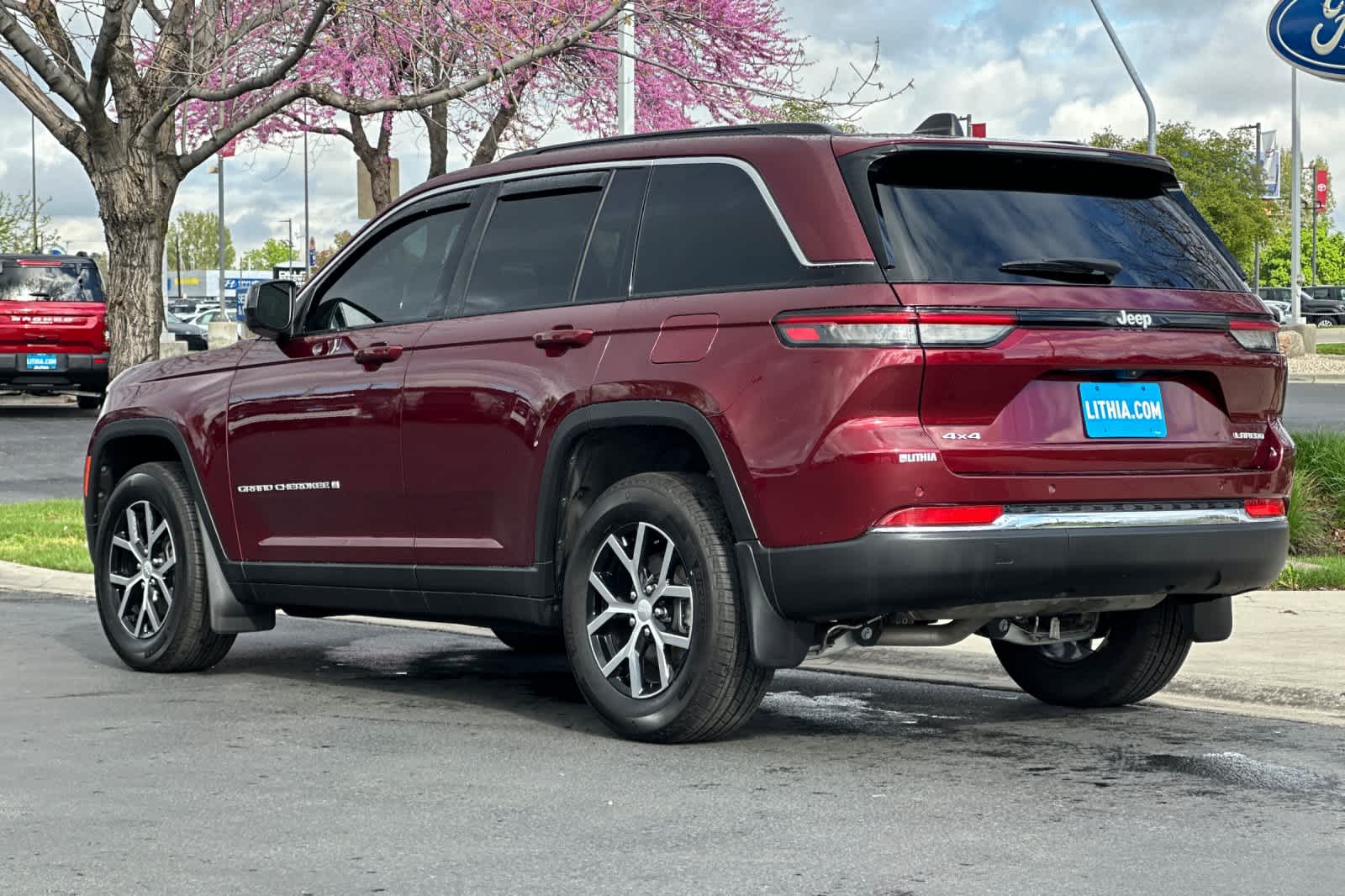 Thumbnail: 2025 Jeep Grand Cherokee - 6