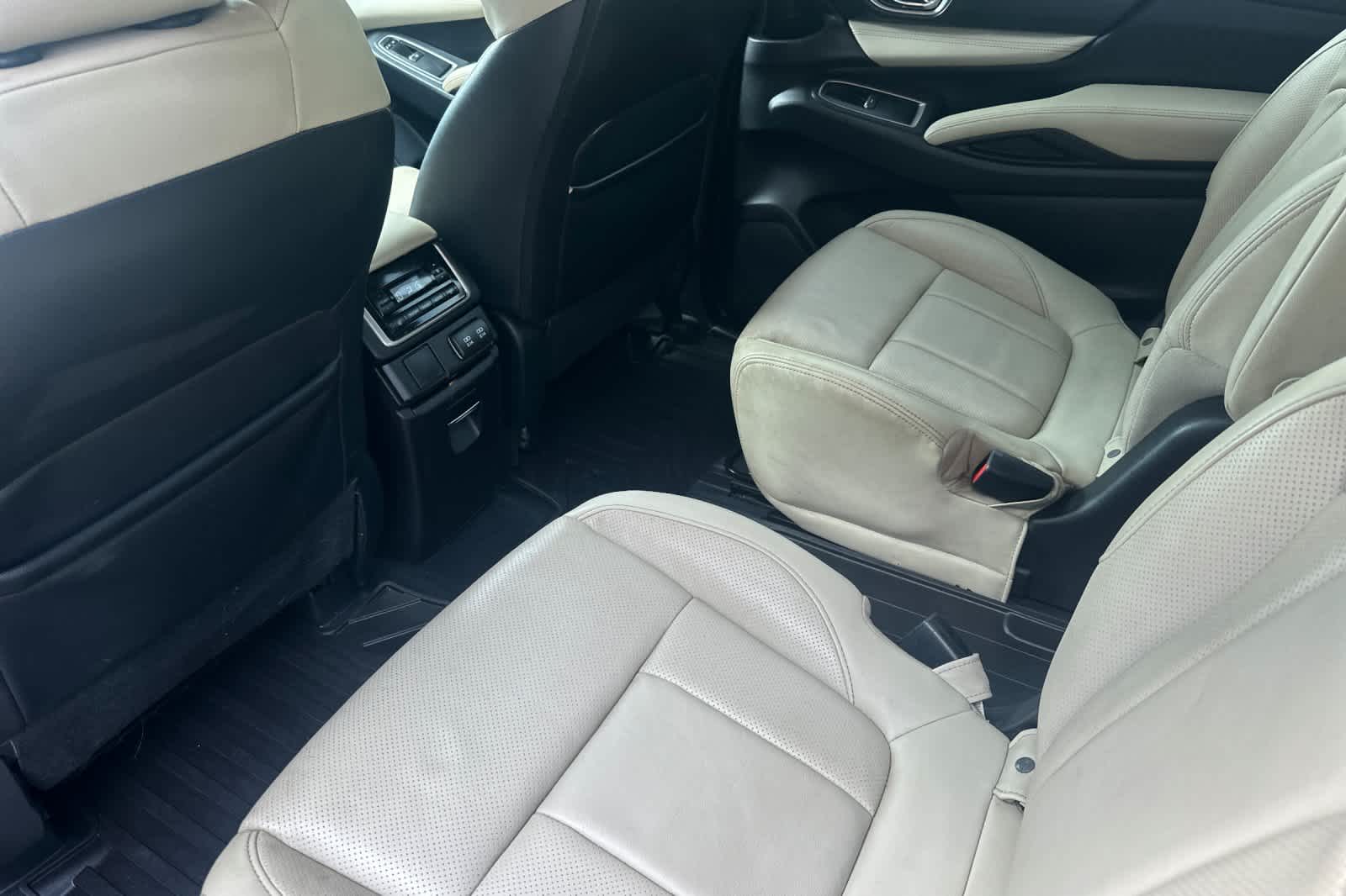 Thumbnail: 2019 Subaru Ascent - 4