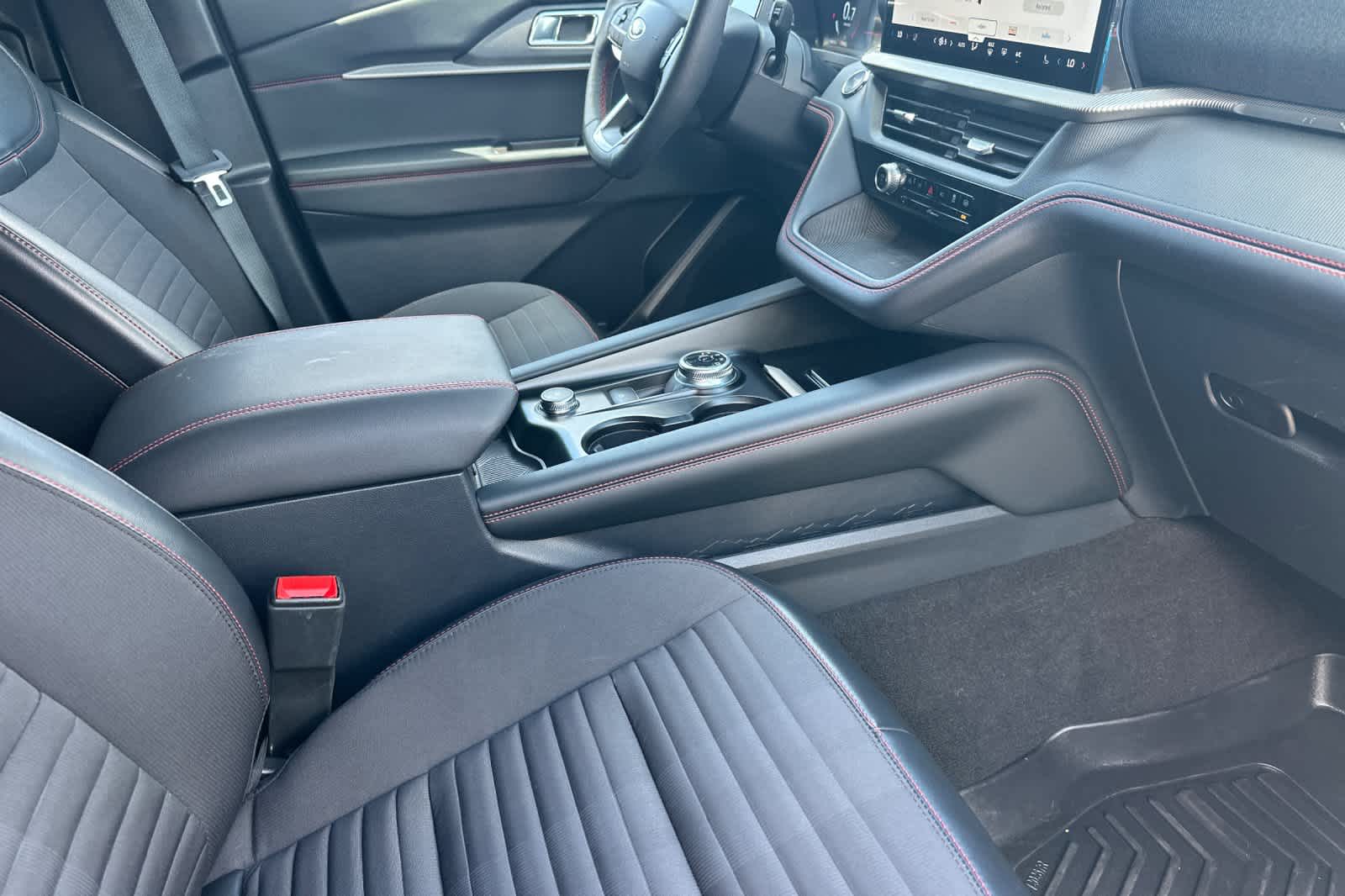 Thumbnail: 2025 Ford Explorer - 17