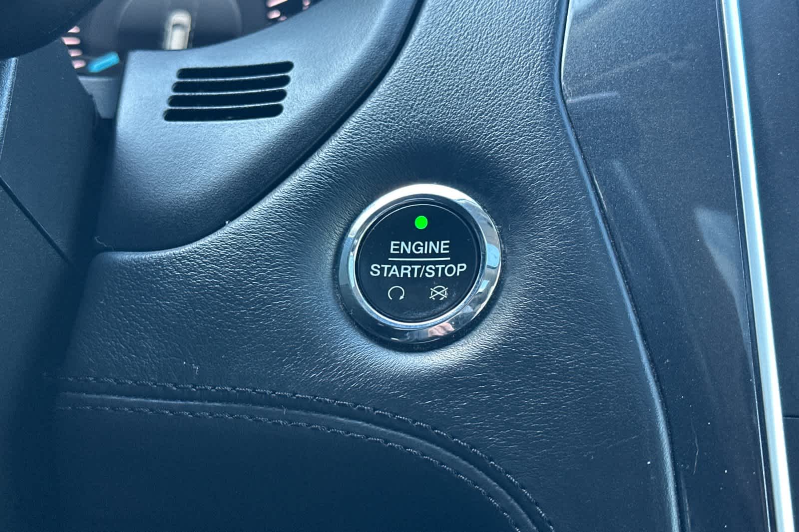 Thumbnail: 2017 Ford Explorer - 25