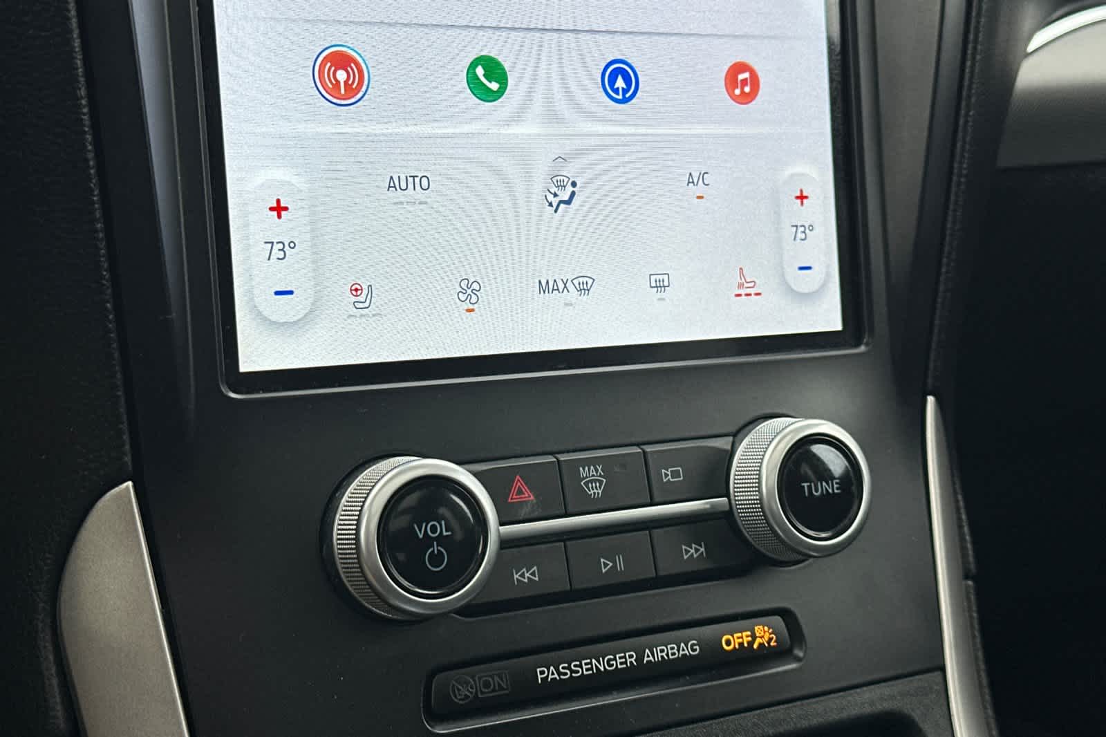 Thumbnail: 2022 Ford Edge - 21