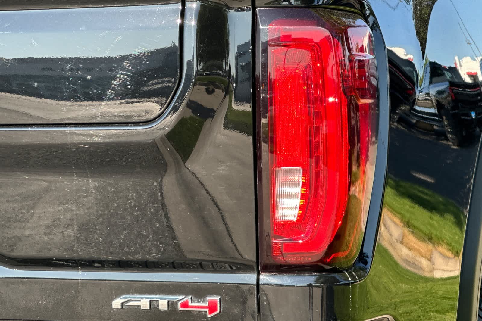 Thumbnail: 2023 GMC Sierra 3500 - 27