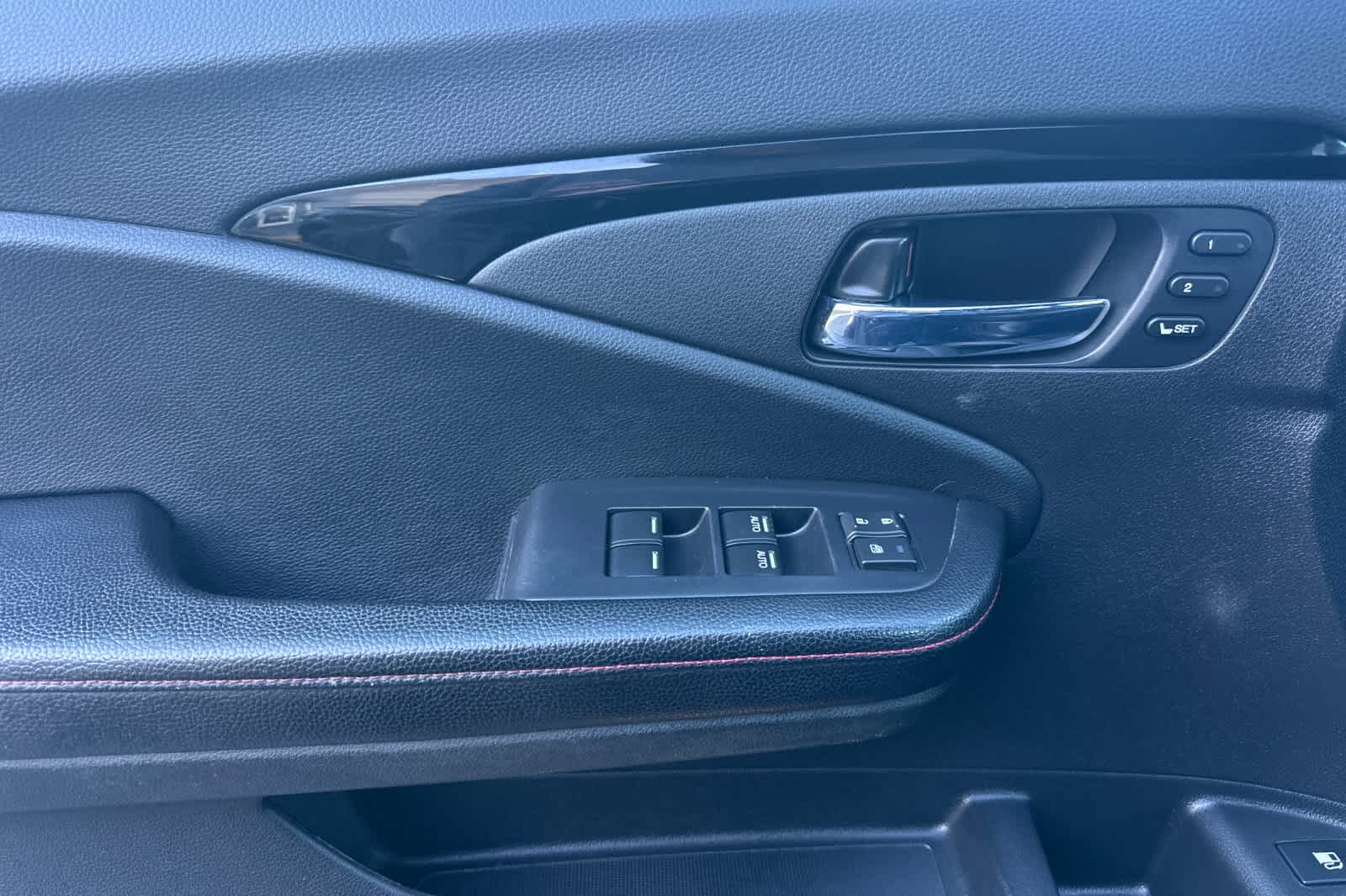 Thumbnail: 2019 Honda Ridgeline - 12