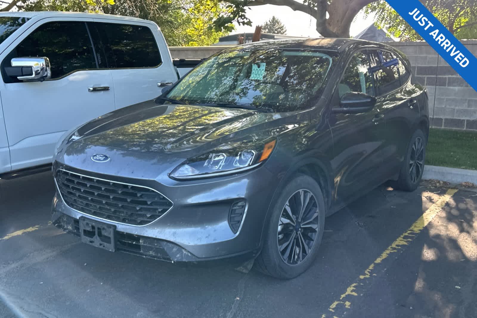Thumbnail: 2022 Ford Escape - 1