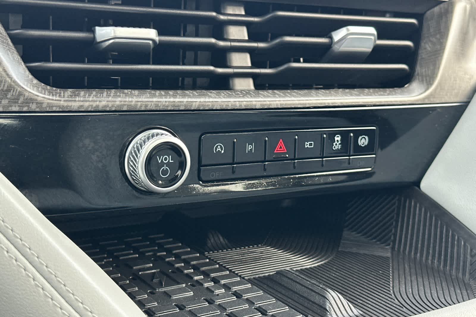 Thumbnail: 2025 Ford Explorer - 21