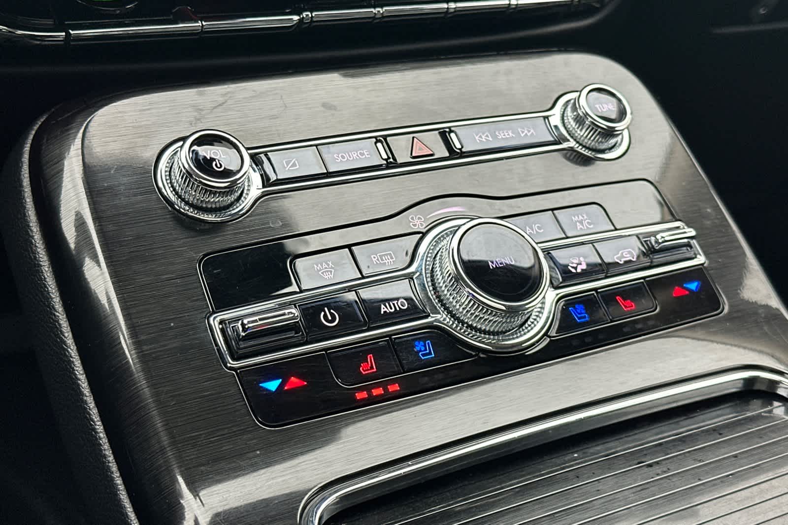 Thumbnail: 2023 Lincoln Nautilus - 21