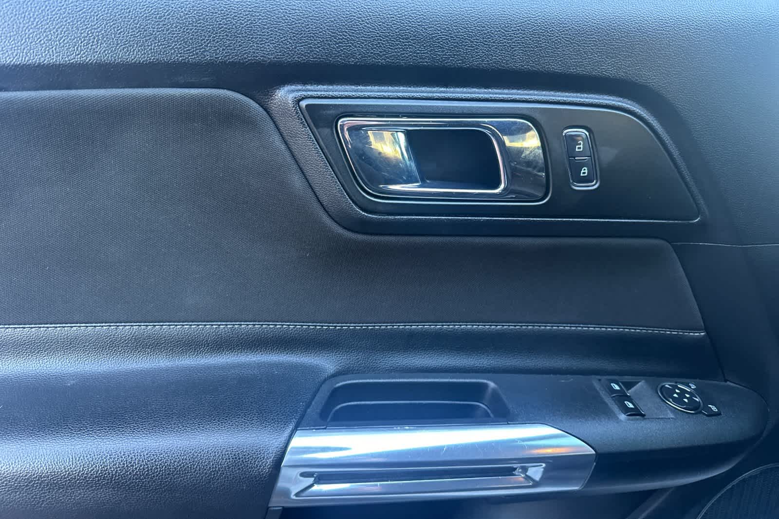 Thumbnail: 2017 Ford Mustang - 12