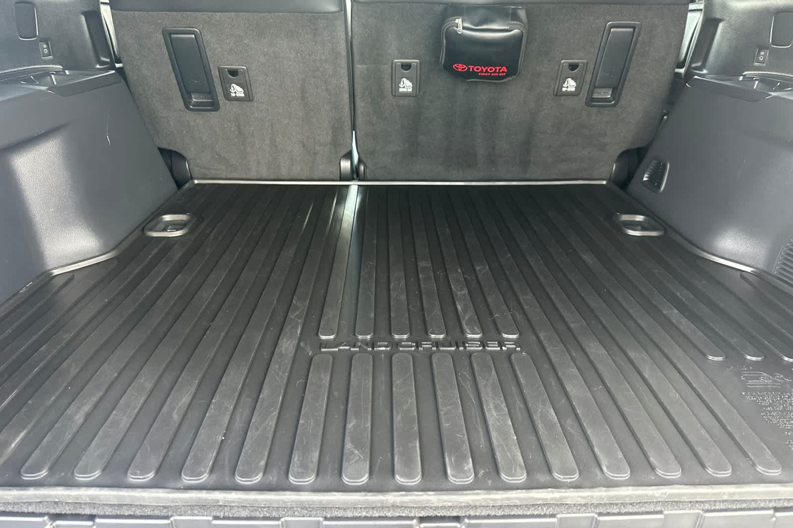 Thumbnail: 2025 Toyota Land Cruiser - 15