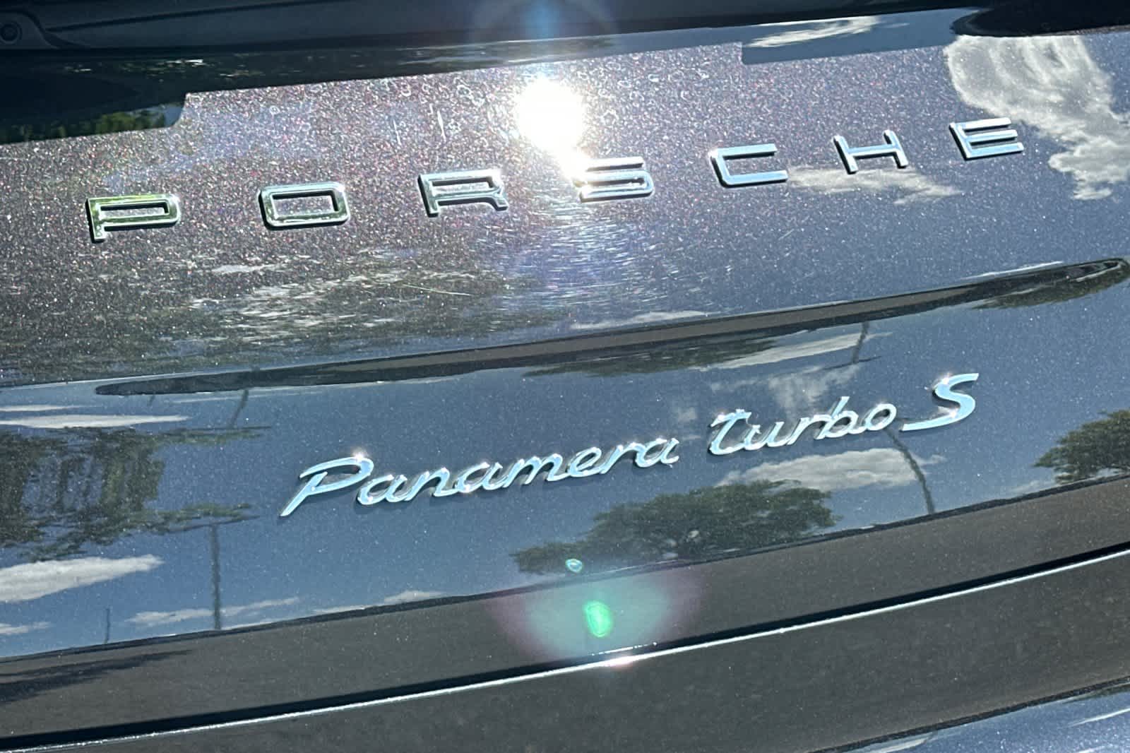 Thumbnail: 2014 Porsche Panamera - 27