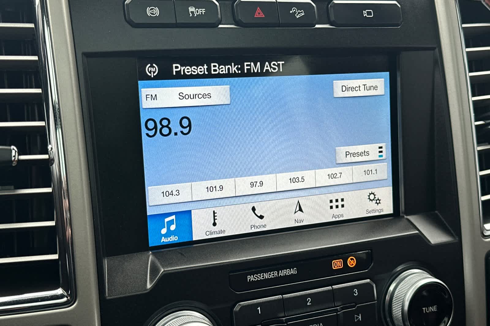 Thumbnail: 2018 Ford F-350 - 17