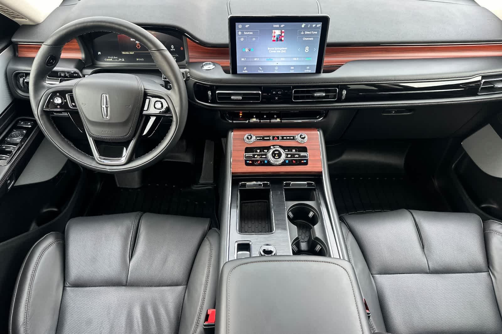 Thumbnail: 2023 Lincoln Aviator - 3