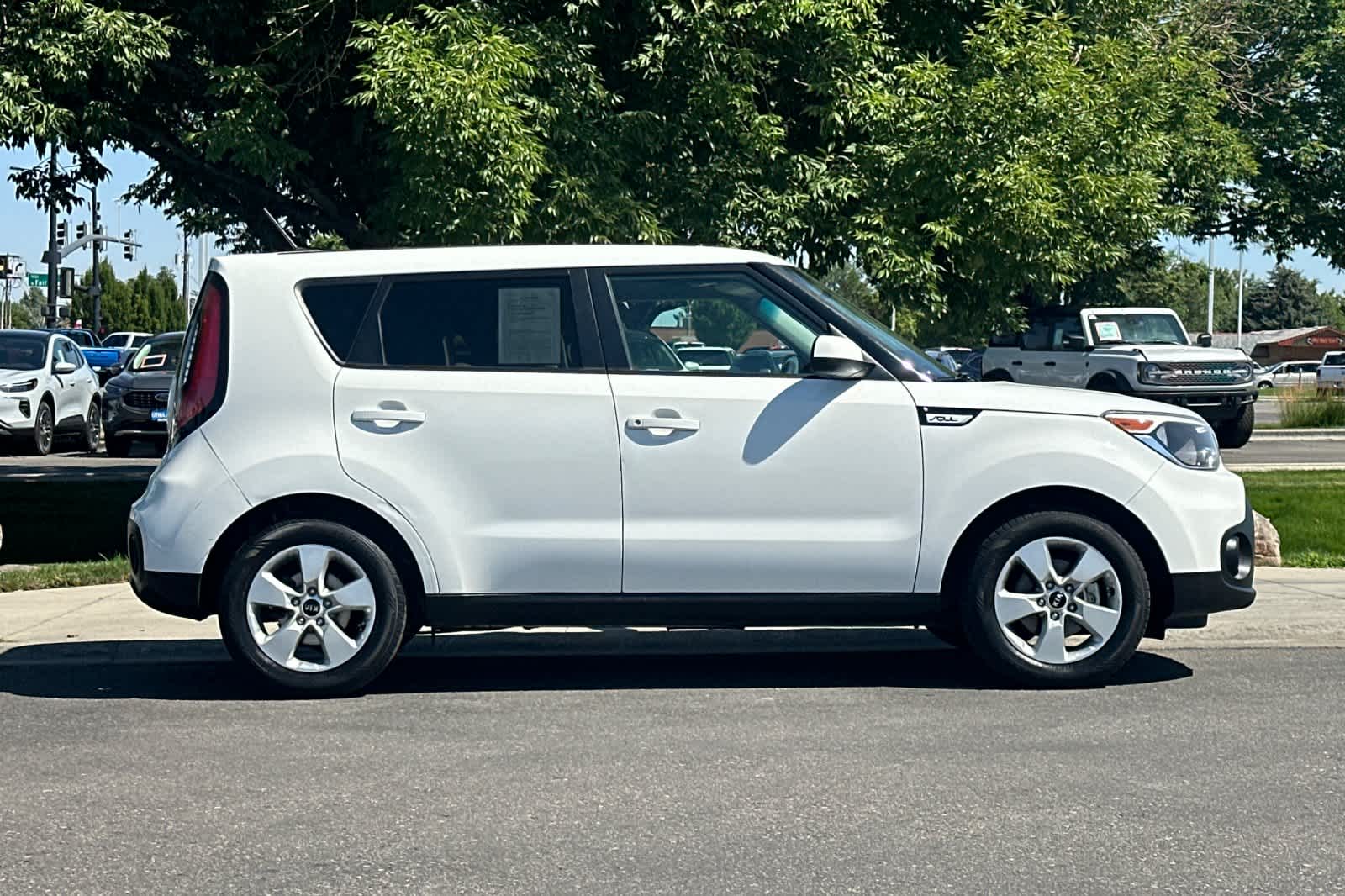 Thumbnail: 2017 Kia Soul - 8